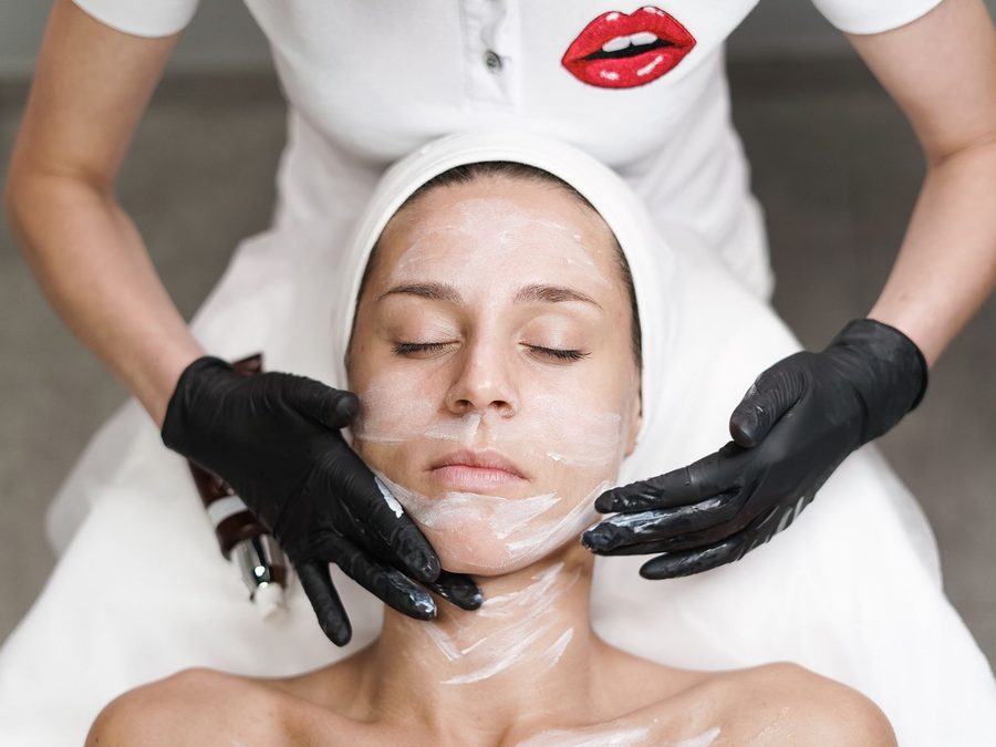Facial & Clean-Up Treatments